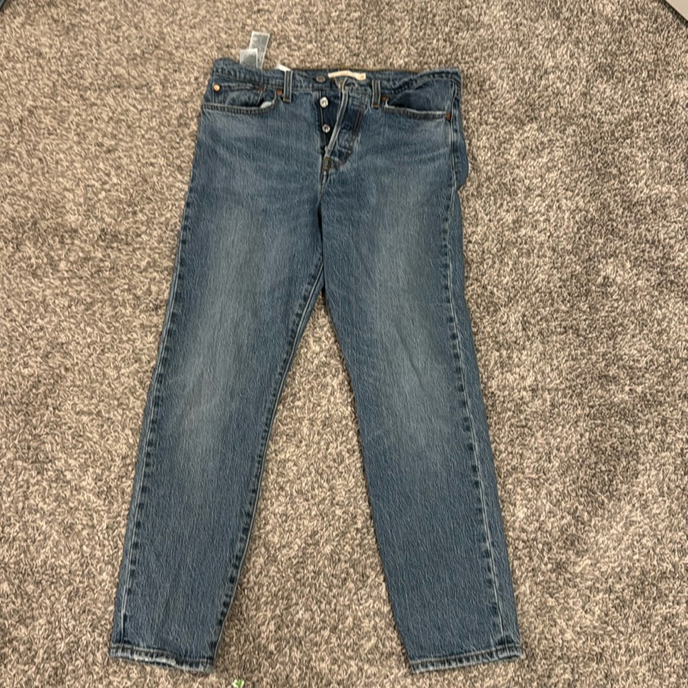 Levi’s wedgie jeans